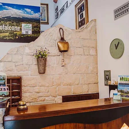 Pescofalcone Bed & Breakfast 3*