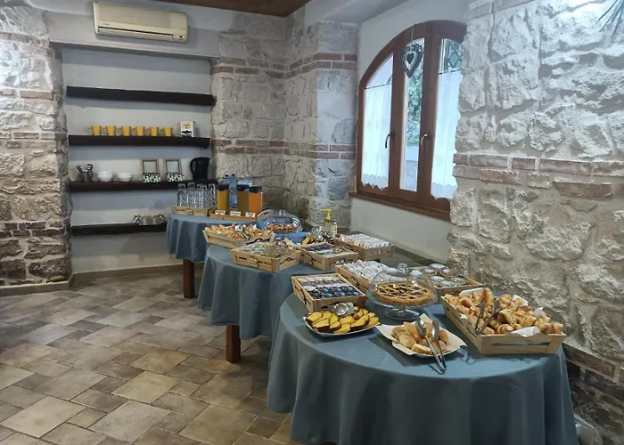 فندق مبيت وإفطار Pescofalcone 3*